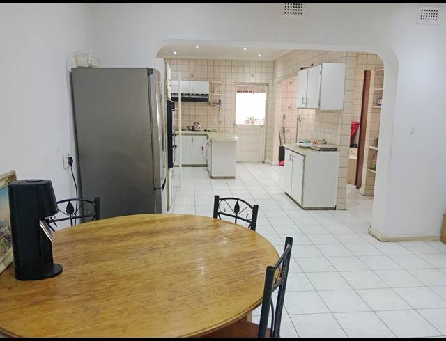 4 BEDROOM HOUSE FOR SALE IN MOUNTAIN RISE